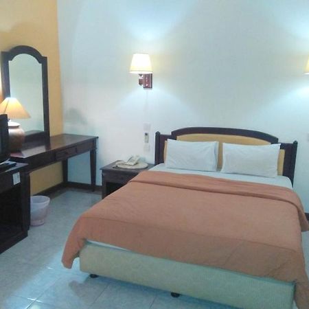 Hotel Zaitun Selaparang Lombok Extérieur photo